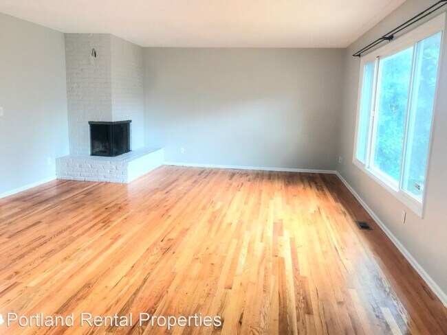 Foto del edificio - 5 br, 3 bath House - 2818 NE 127th Ave