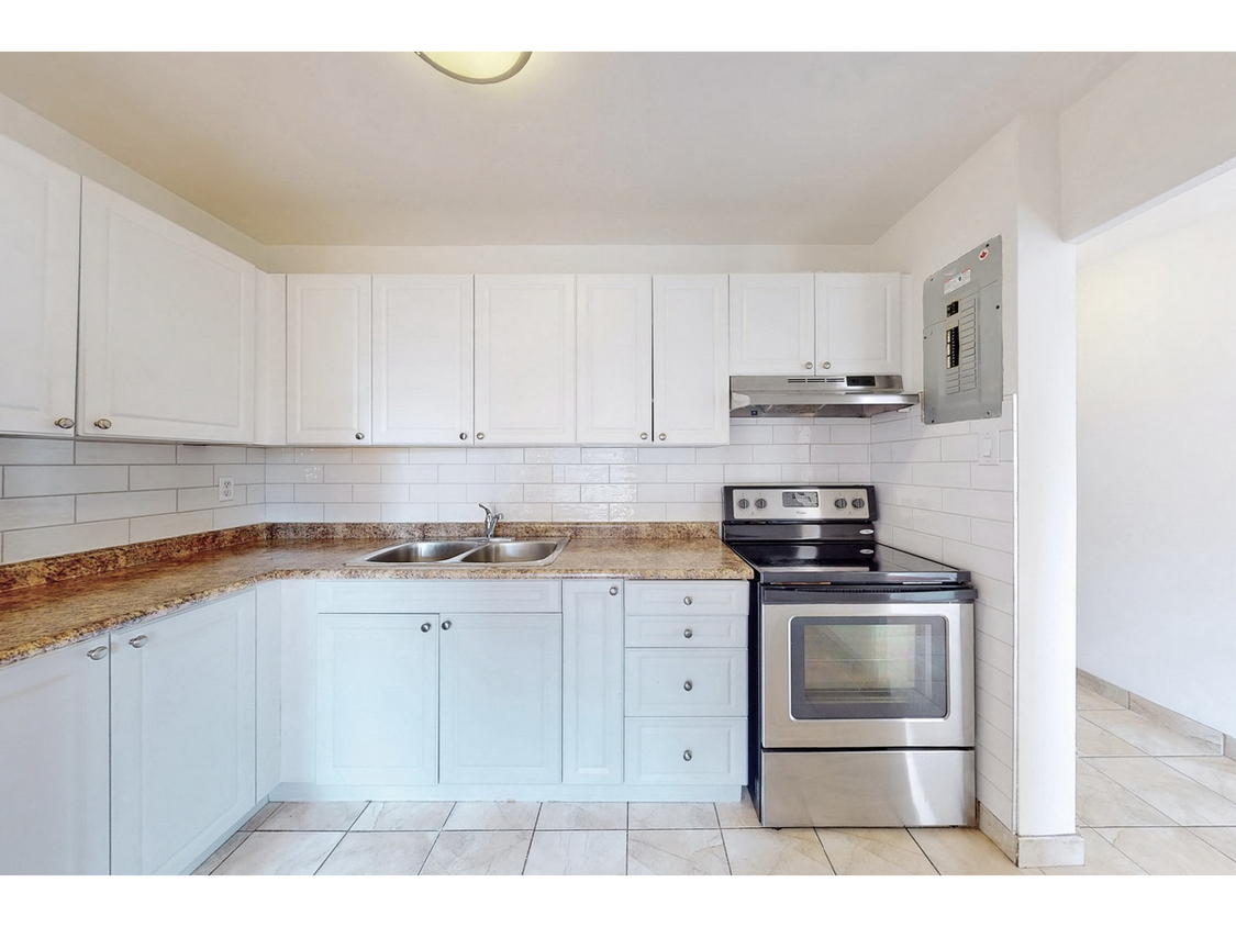 Adelaide Towers I III Apartments 15601580 Adelaide St N London, ON