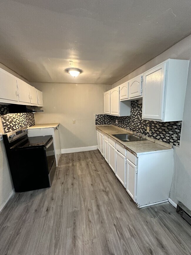 Foto del edificio - 635 W 26th St
