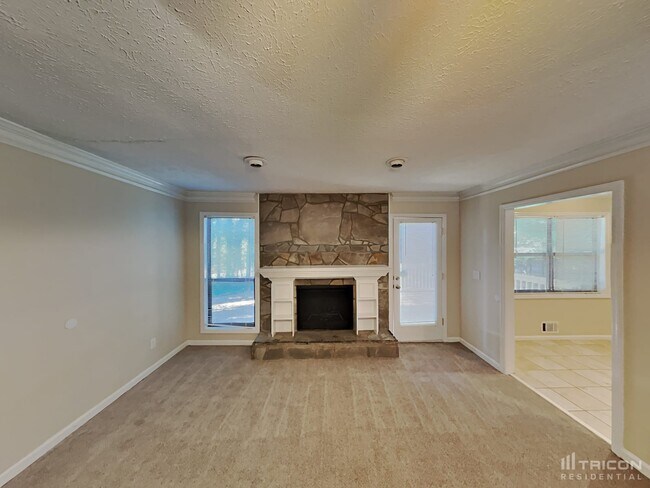 Building Photo - 5040 Sumit Wood Dr NW