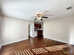 Building Photo - 148 Rush Haven