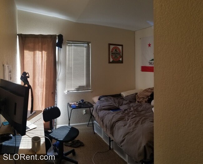 Building Photo - 6 br, 4 bath House - 611 Luneta Drive