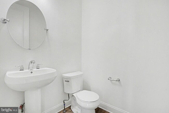 Building Photo - 205 Hoke Farm Way