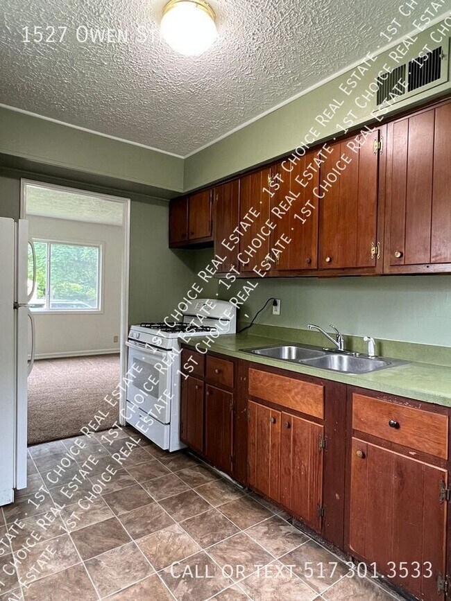 Foto del edificio - 1527 Owen St