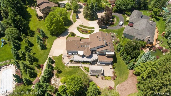Foto del edificio - 2103 Pippin Ct