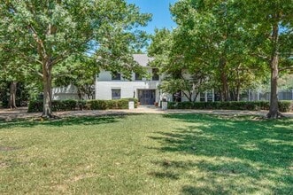Building Photo - 6307 Deloache Ave