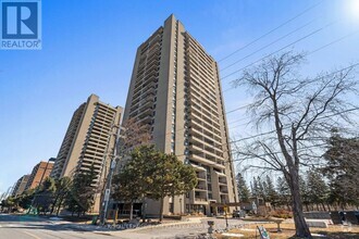 Building Photo - 1109-1785 FROBISHER Ln