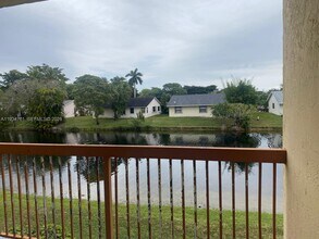 Building Photo - 7650 Westwood Dr