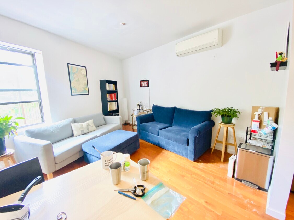 Foto principal - 1064 Fulton St