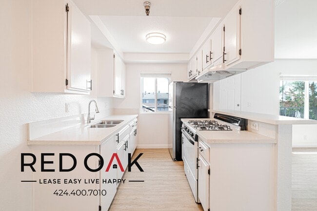 Foto del edificio - 12903 Roselle Ave