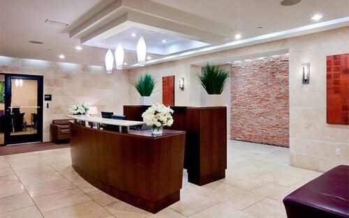 Foto del edificio - 200 Sterling Blvd