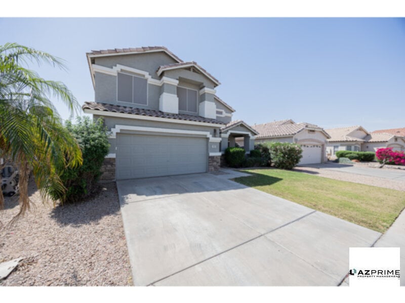 Come Home to this Stunning 4/2.5 Gilbert Residence Offering Comfort, Style, and Convenience - Come Home to this Stunning 4/2.5 Gilbert Residence Offering Comfort, Style, and Convenience