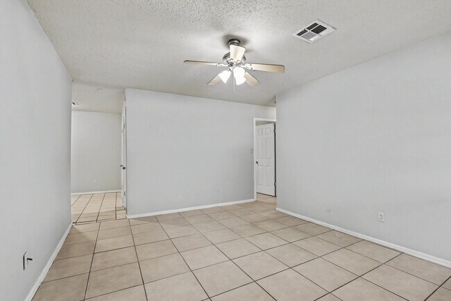 Foto del edificio - 1301 Amhurst Ave