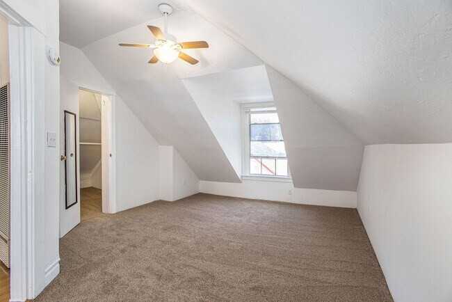 Foto del edificio - 1231 Park Ave E