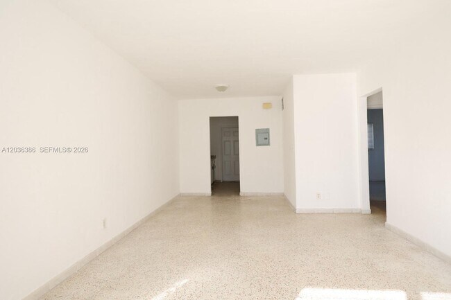Foto del edificio - 800 83rd St