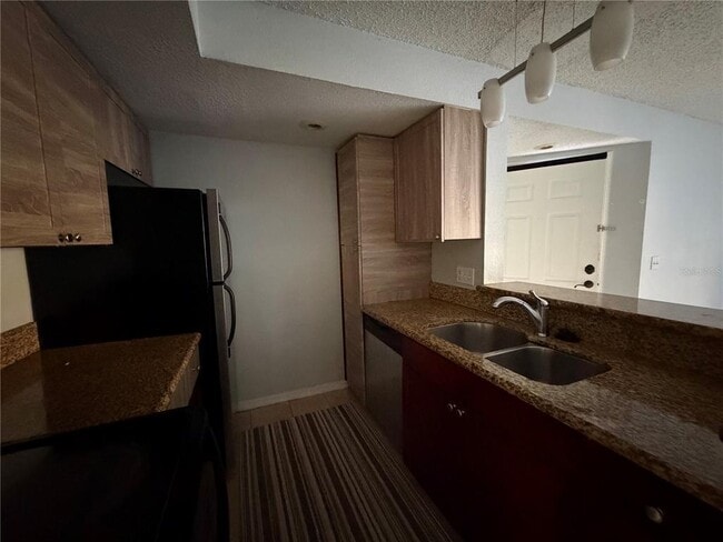 Foto del edificio - 5124 Conroy Rd