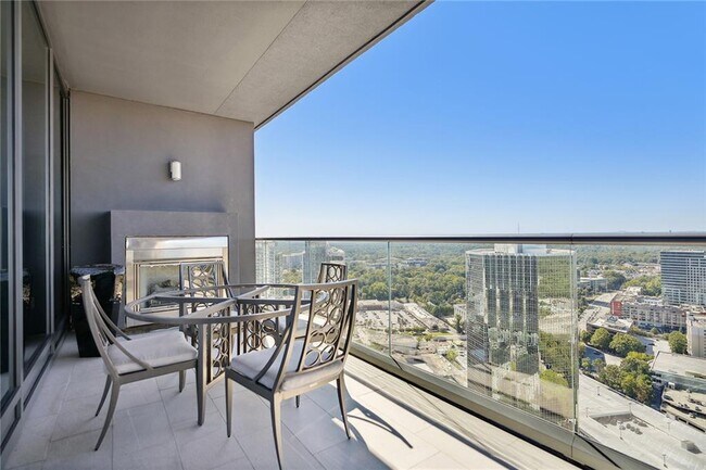 Foto del edificio - 3344 Peachtree Rd NE