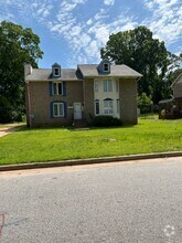 Building Photo - 2603 Golfview Terrace SE