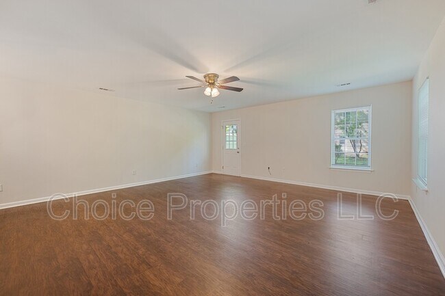 Building Photo - 1508 Delane Ave