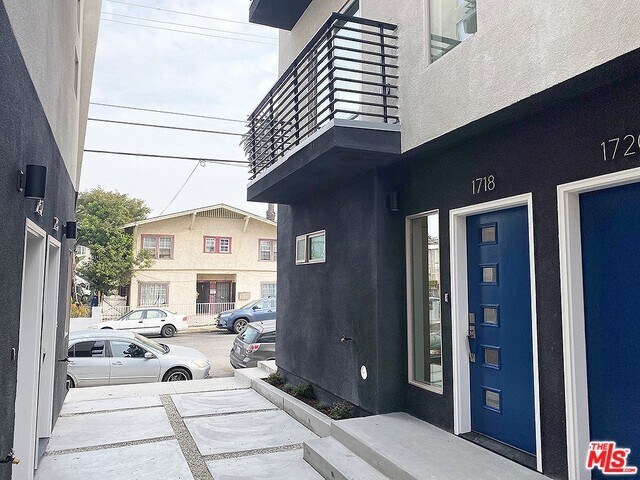 Foto del edificio - 1718 Miramar St