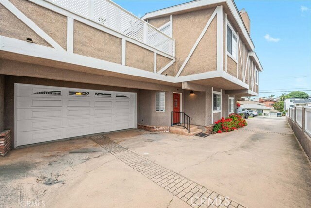 Foto del edificio - 2110 Rockefeller Ln