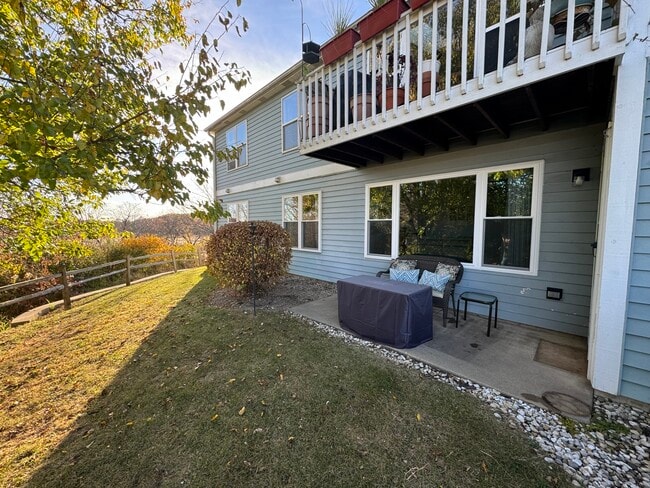 Back Patio - 350 Wethington Dr