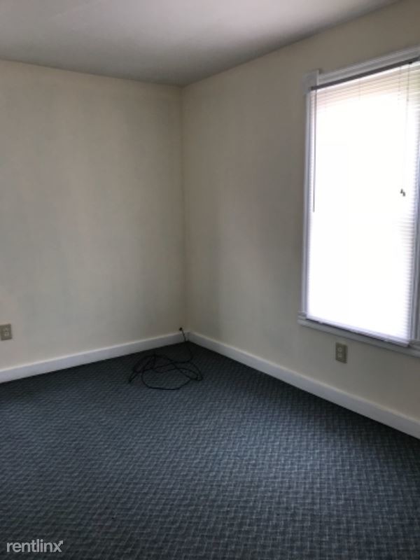 Building Photo - 314 7th Ave Juniata
