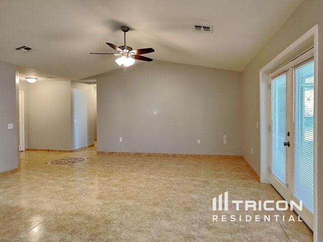 Building Photo - 174 Lake Daisy Terrace