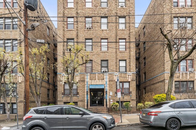Foto del edificio - 270 Harrison Ave