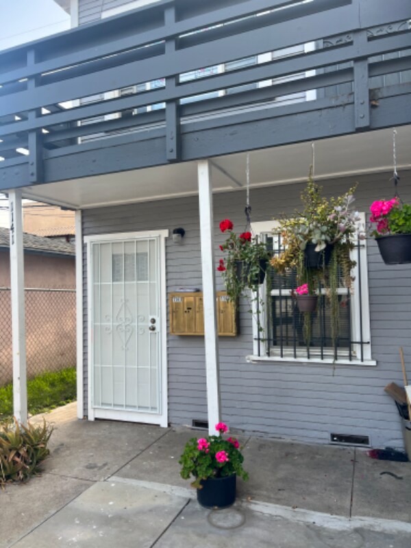 Foto del edificio - 1141 Daisy Ave