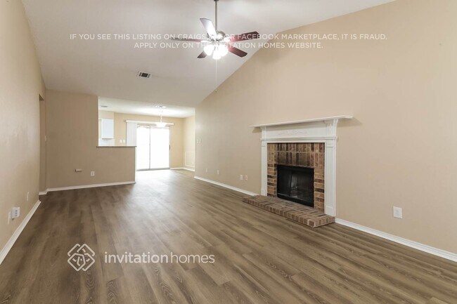 Building Photo - 4136 Hathaway Dr