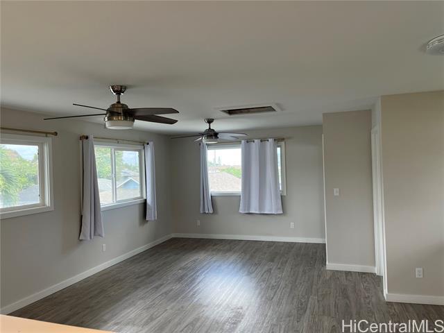 Foto del edificio - 45-143 William Henry Rd