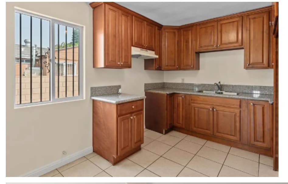 Kitchen - 12944 Bess Ave