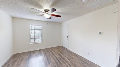 Interior Photo - Cambridge Woods