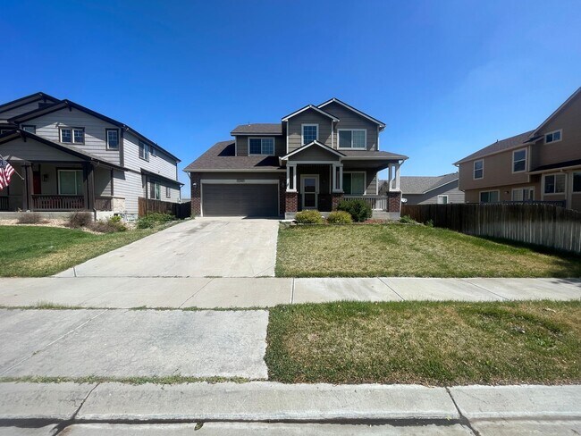 Foto del edificio - Spacious Single Family Home in Commerce City