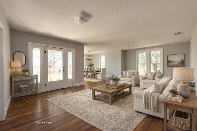 Building Photo - 267 Bodemann Ln