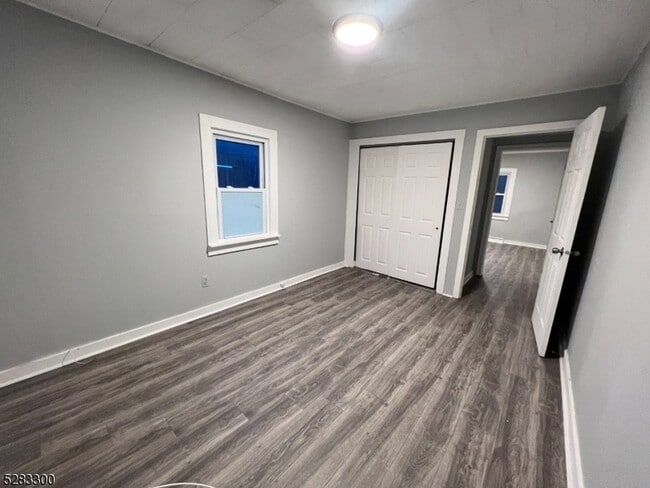 Building Photo - 13 US-206