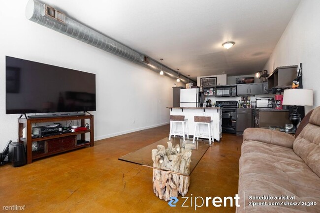 Foto del edificio - 1 br, 1 bath Condo - 777 Sixth Ave, San Di...
