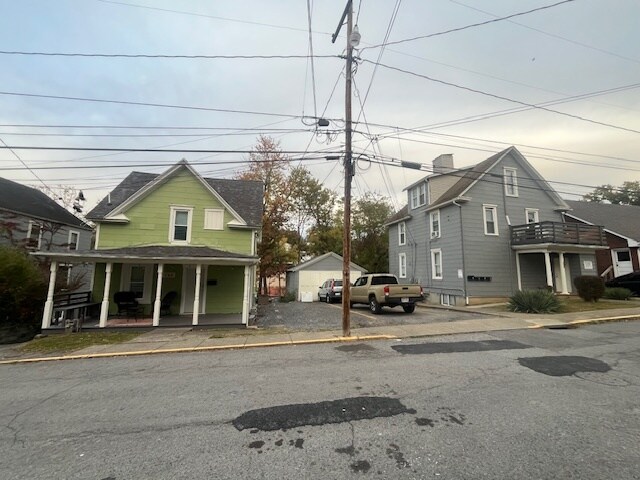 Foto del edificio - 773 Garrison Ave
