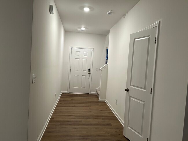 Foto del edificio - 721 Groover St