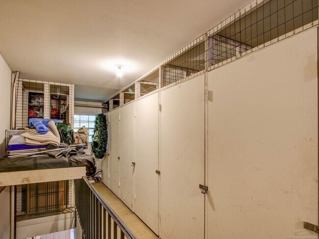 Foto del edificio - 2 Bed / 2 Bath Condo On Riverside!