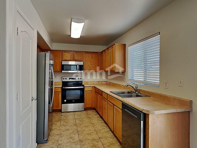 Foto del edificio - 3417 S 98th Ln