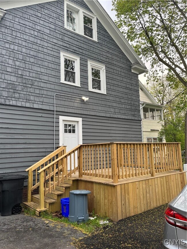 Foto del edificio - 2018 James St