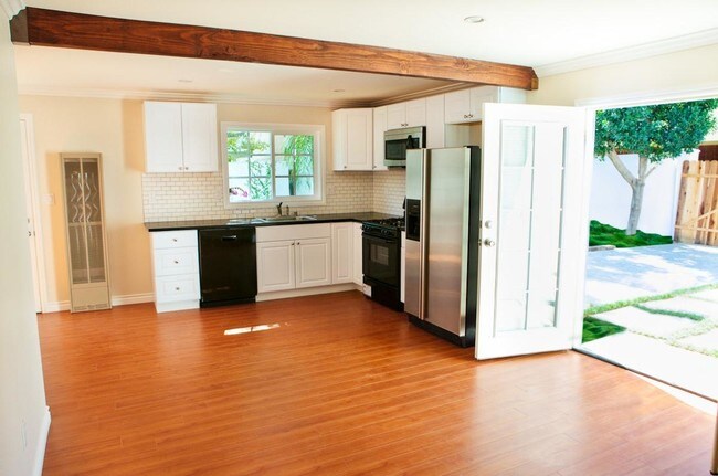 Foto del edificio - 128 S Brighton St