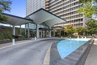 Building Photo - 3550 N Lake Shore Dr