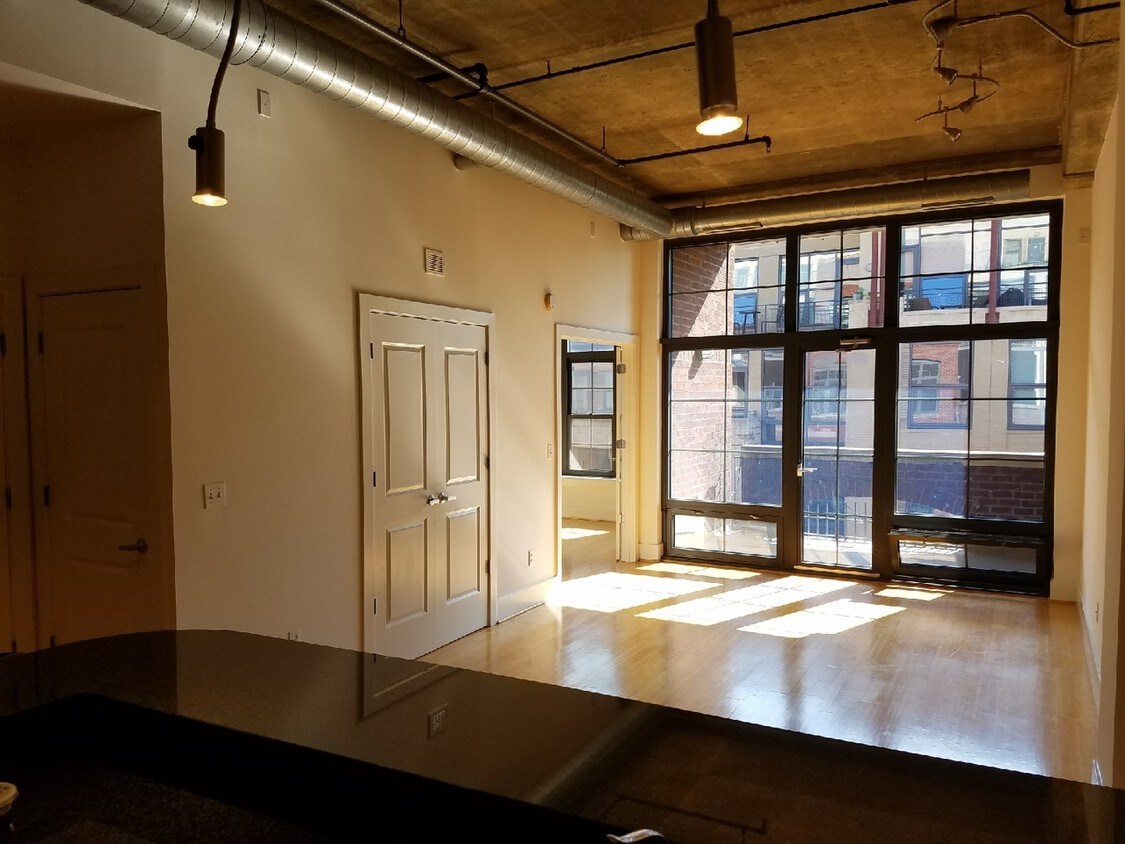 Living/dining - 2328 Champlain St NW
