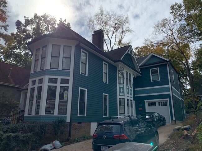 Building Photo - 523 Dilworth Mews Ct