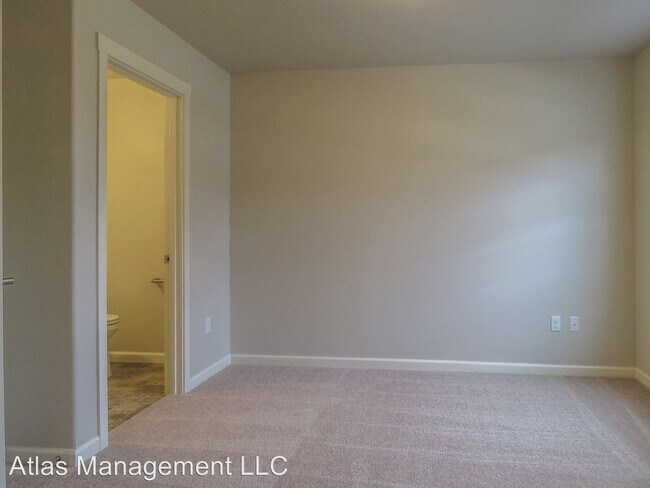Building Photo - 28810 SW Villebois Dr N