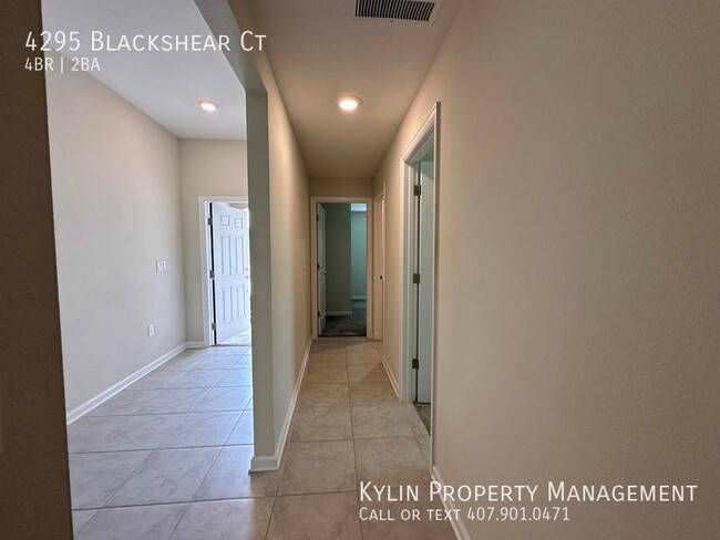 Foto del edificio - 4295 Blackshear Ct