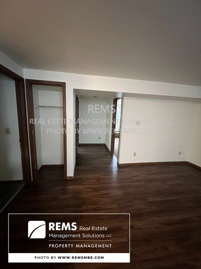 Foto del edificio - 1110 Grand Ave